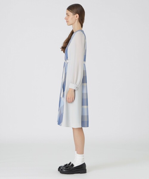 BLUE LABEL CRESTBRIDGE（ブルーレーベルクレストブリッジ