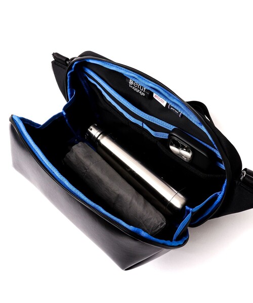 新品級✨beruf baggage URBAN EXPLORER 6.0 スリングパック【URBAN EXPLORER 6.0 DURON】｜beruf baggage
