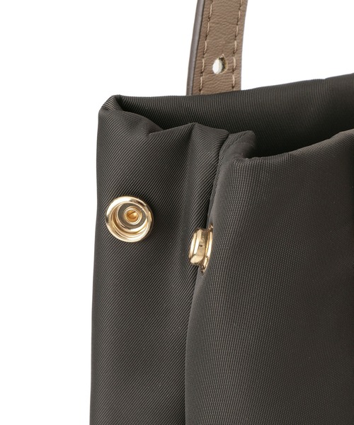 【新品未使用品】ROPE' ロペ バッグ A4対応 撥水 軽量 大容量 黒×白 楽天市場】【E'POR】【A4/PC対応・撥水加工・軽量】BOAT BAG Large