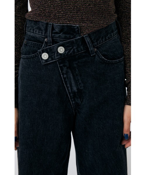 moussyクロスウェストワイドストレート　デニム　ブラック CROSS WAIST WIDE STRAIGHT（デニムパンツ）｜MOUSSY（マウジー