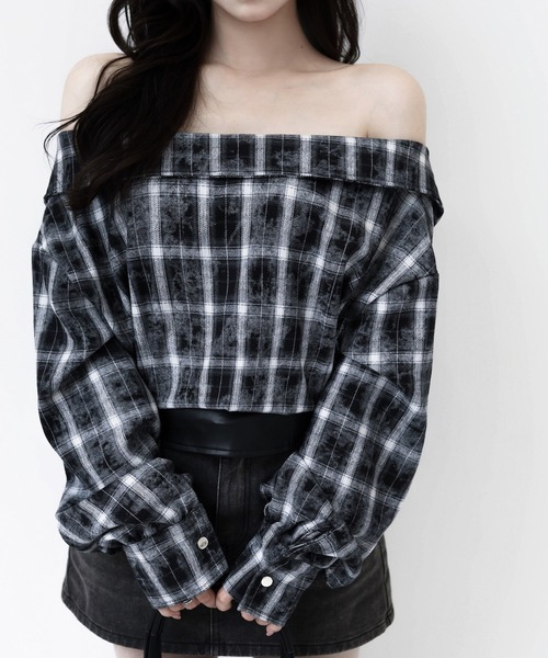 VEILA tシャツ レザーミックスチェックオフショルダートップス