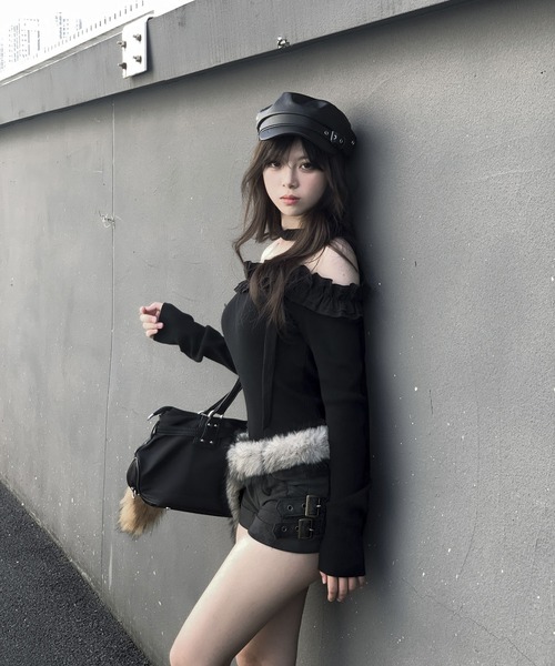 VEILA パンツ フェイクファー付きローライズショートパンツ レディース