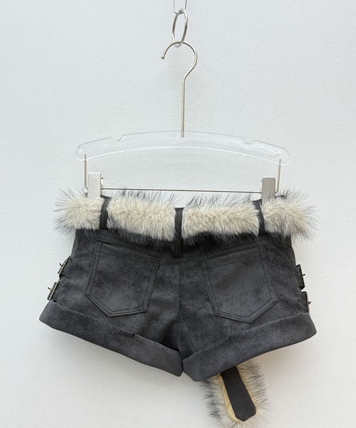 d.i.a. ラビットファー付きショートパンツ 24 VEILA パンツ フェイクファー付きローライズショートパンツ レディース