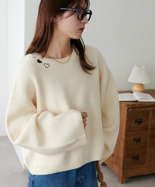 Discoat（ディスコート） ニット セーター 「WEB限定」首元ハート刺繍