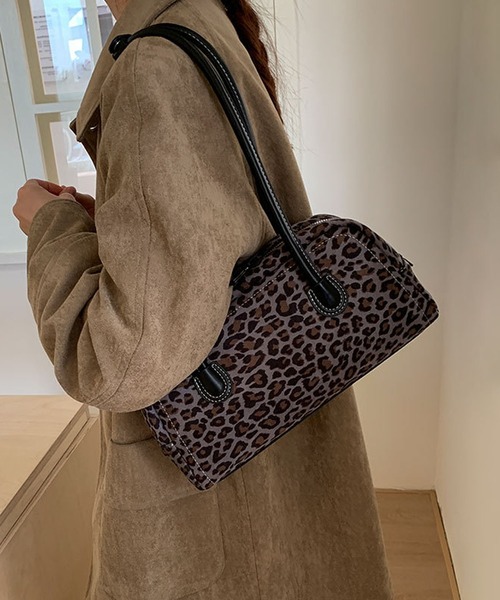 ショルダーバッグ バッグ HOOK for girls レオパード柄バゲット