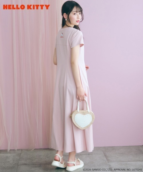 ワンピース 「大きいサイズ」「ハローキティ」Aラインフレアカットワンピース marunの画像