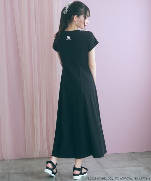 ワンピース 「大きいサイズ」「ハローキティ」Aラインフレアカットワンピース marunの画像