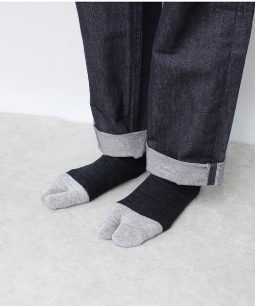 WHITE MAILS（ホワイトメイルズ） 靴下 PAPER COLOR BLOCK TABI SOCKS