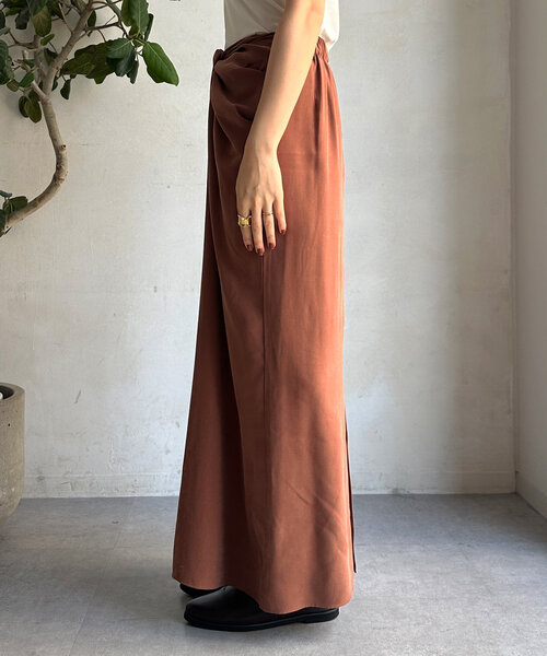 【新品/定価16500円/2024AW】DouDouフィブリルカイトスカート 新品/定価16500円/2024AW】DouDouフィブリルカイトスカート