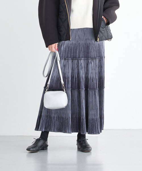 美品　ボッテガヴェネタ　紺ベロアスカート 美品 ボッテガヴェネタ 紺ベロアスカート 美品 ボッテガヴェネタ 紺