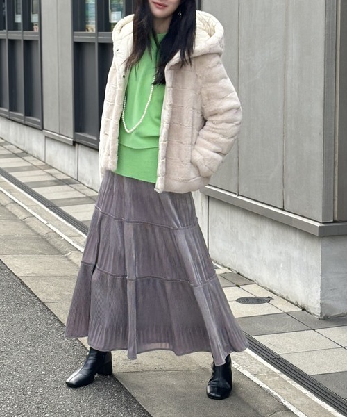 NICOLE white（ニコルホワイト） スカート ベロアティアードロング