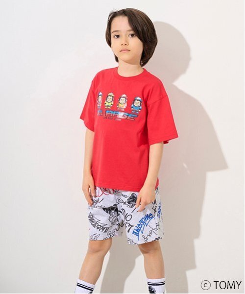 夏セール新品XLARGE KIDS渦半袖Tシャツ& 総柄ショートパンツ上下セット セール】配色ロゴ半袖T+ショートパンツセット（セットアップ