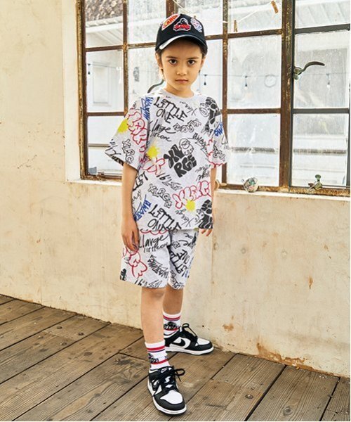 新品　XLARGE KIDS　グラフィティ総柄　セットアップ　ハーフパンツ XLARGE KIDS パンツ グラフィティ総柄ショートパンツ キッズ
