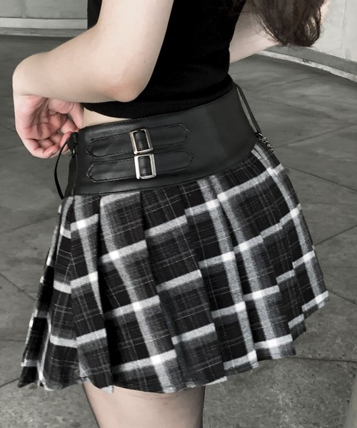 VEILA スカート チェーン付きレザーベルト切り替えチェックプリーツ