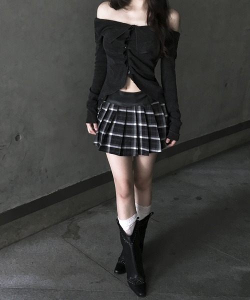 VEILA スカート チェーン付きレザーベルト切り替えチェックプリーツ