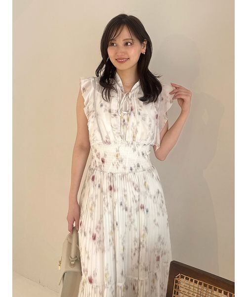 ワンピース 「販路限定サイズあり」Sustainableフリルプリーツワンピースの画像