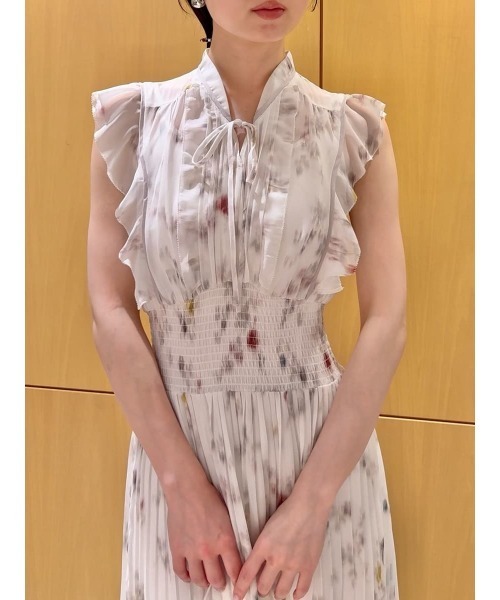 ワンピース 「販路限定サイズあり」Sustainableフリルプリーツワンピースの画像