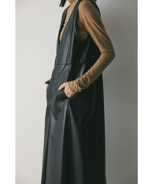 STYLEMIXER（スタイルミキサー） ワンピース ディープVフェイクレザー