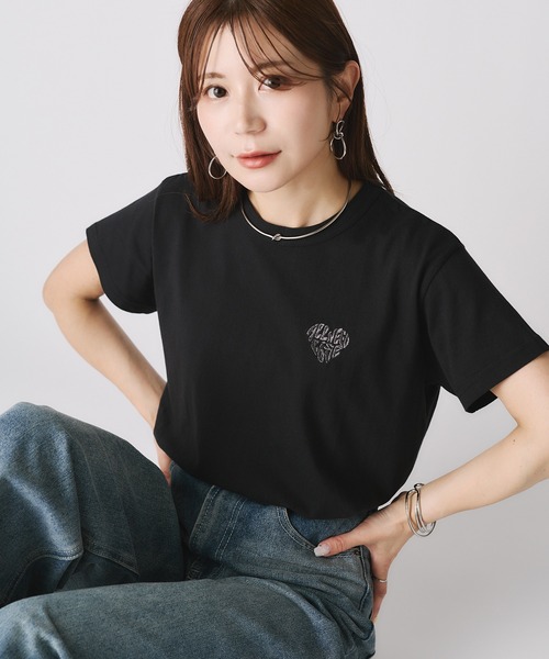 Riberry（リベリー） tシャツ 半袖 ハートロゴラメ刺繍コンパクトT