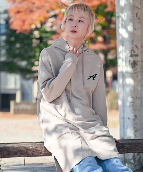 ドラッグストアーズ★刺繍インナーレイヤード風チュニック丈トレーナー★ブラック Alite cloth（アリーテクロス） トレーナー スウェット ワンポイント