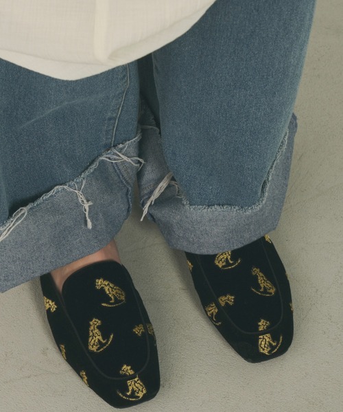 Unitage パンプス タイガー刺繍ベロアフラットミュール「select