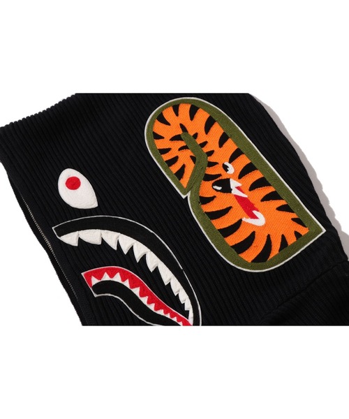 A BATHING APE（アベイシングエイプ） セーター ニット SHARK FULL ZIP