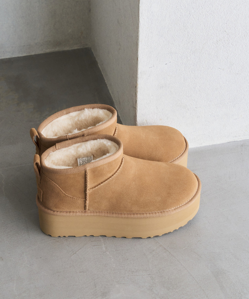 UGG Australia（アグオーストラリア） ブーツ UGG/アグ W CLASSIC