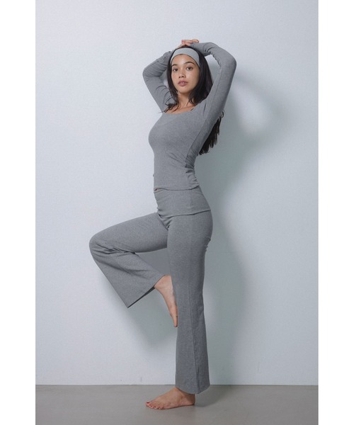 ALEXIA STAM（アリシアスタン） パンツ Wellness Turn-up Waist Flared