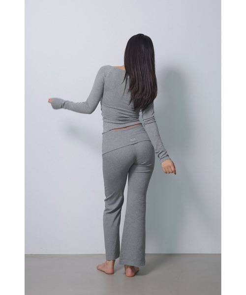 ALEXIA STAM（アリシアスタン） パンツ Wellness Turn-up Waist Flared