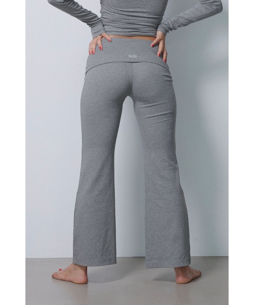 ALEXIA STAM（アリシアスタン） パンツ Wellness Turn-up Waist Flared