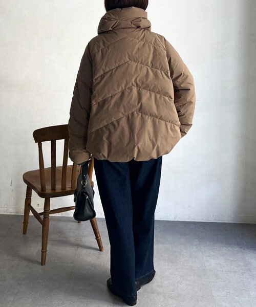 ETRÉのダウンジャケット ダークブラウン ボリューム プラスフェニックス +phenix 5ポケットダウンジャケット / GORE-TEX