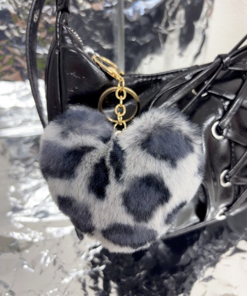 MASHIRO キーホルダー レオパードモチーフカラーエコファーバッグ