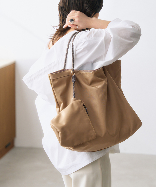 【美品】LE TALON ルタロン Story BELTTOTE ナイロントート LE TALON（ル タロン） トートバッグ LETALON nylon big tote