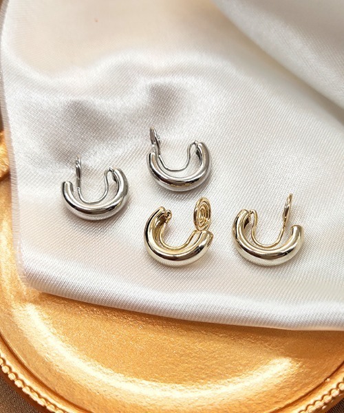 yu-ka イヤリング YU-KA:チャンキーフープイヤリング レディース