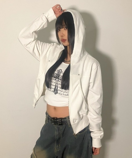 パーカー A'GEM/9 × .kom 「.KOM/ドットケーオーエム」 クロップドジップパーカー レディース