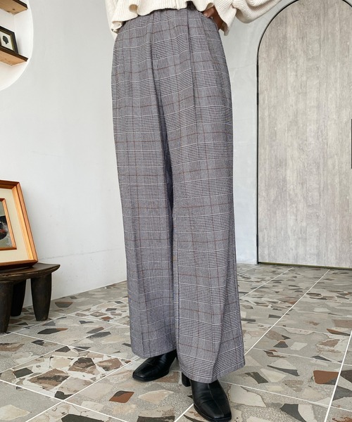 moment+ パンツ センタープレスツータックセミワイドチェックパンツ