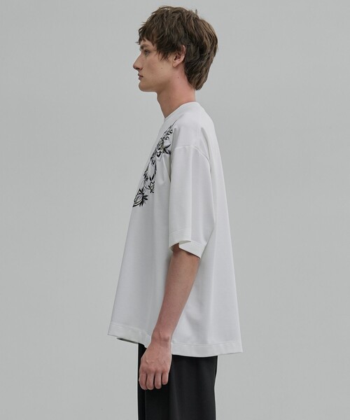 【新品】UNITED TOKYO ユナイテッドトウキョウ　刺繍　メンズ　シャツ UNITED TOKYO（ユナイテッドトウキョウ） tシャツ フラワーエンブロイ