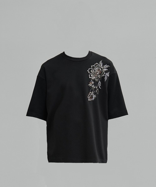 UNITED TOKYO（ユナイテッドトウキョウ） tシャツ フラワーエンブロイ