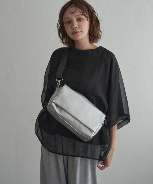 【Nana】フラップショルダーバッグ　グレージュ notch. ショルダーバッグ バッグ フラップショルダーバッグ レディース