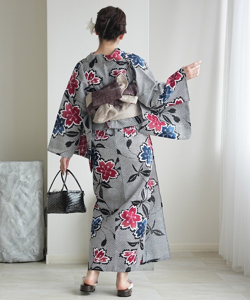 utatane 浴衣 浴衣3点セット 粋モダン 黒の絞り柄に赤と青の桜