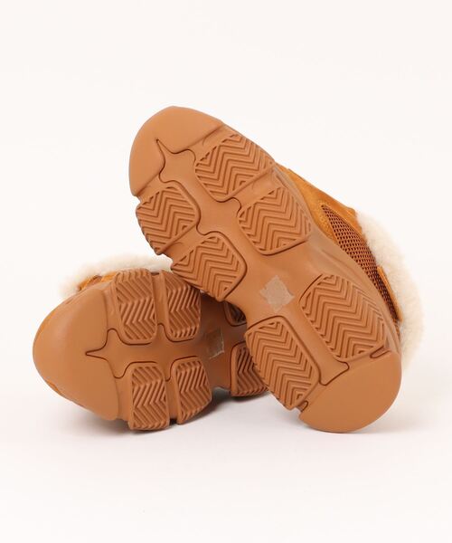 【steve madden】POLAR-UA ボリュームソールボアスニーカー POLAR-UA ボリュームソールボアスニーカー CHSNUT SUE – Steve