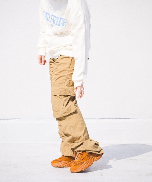 【steve madden】POLAR-UA ボリュームソールボアスニーカー POLAR-UA ボリュームソールボアスニーカー CHSNUT SUE – Steve