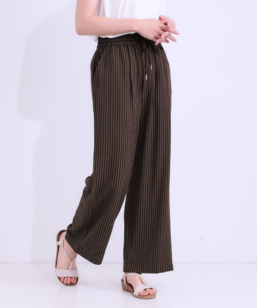 【adabat美品】清涼軽量サラサラ素材 サッカーストライプスタイリッシュパンツ adabat美品】清涼軽量サラサラ素材 サッカーストライプ