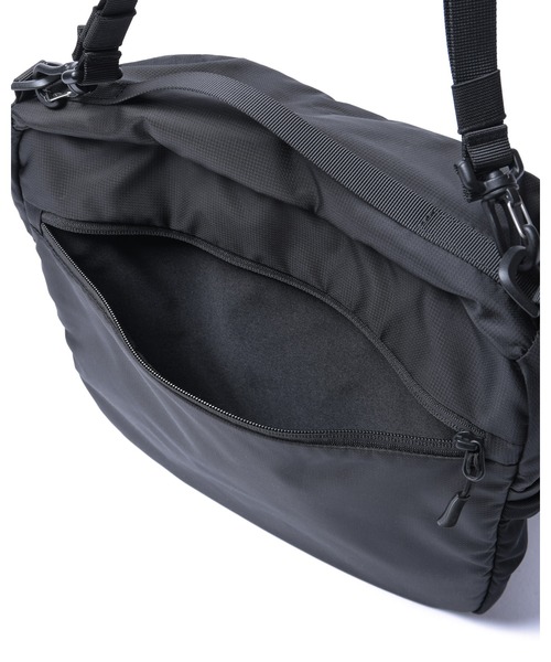 F.C.Real Bristol（エフシーレアルブリストル） ショルダーバッグ TOUR