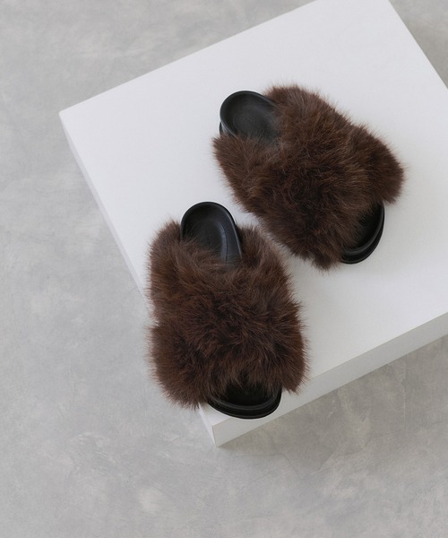 ADAM ET ROPE'（アダムエロペ） サンダル ボリュームファーサンダル