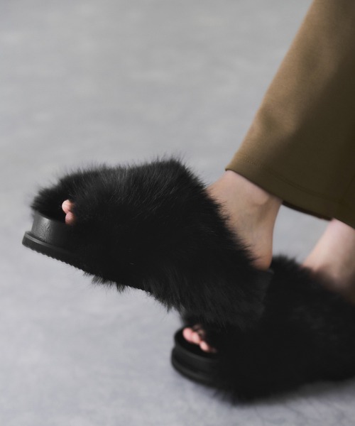 アダムエロペ（ADAM ET ROPE’）/ボリュームファーサンダル ADAM ET ROPE'（アダムエロペ） サンダル ボリュームファーサンダル