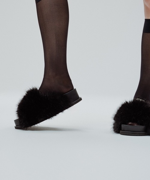 ADAM ET ROPE'（アダムエロペ） サンダル ボリュームファーサンダル