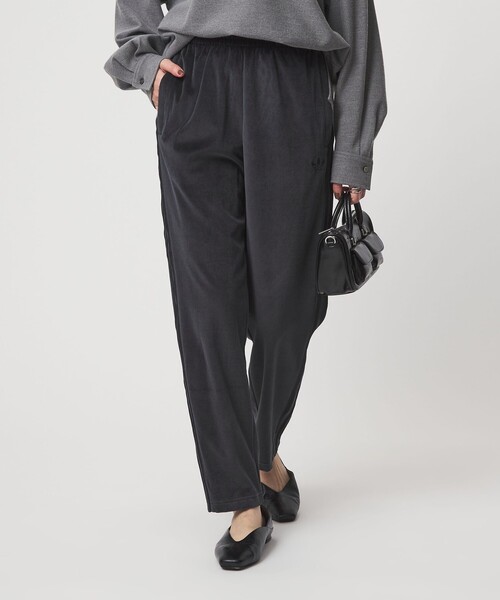 adidasOriginalsベロアジャージパンツXSレディースBLACK送料込 adidasOriginalsベロアジャージパンツXSレディースBLACK送料込