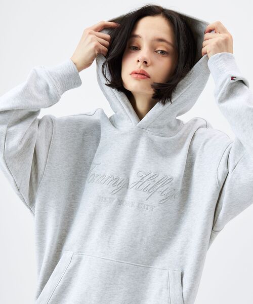 TOMMY HILFIGER（トミー・ヒルフィガー） パーカー 「オンライン限定