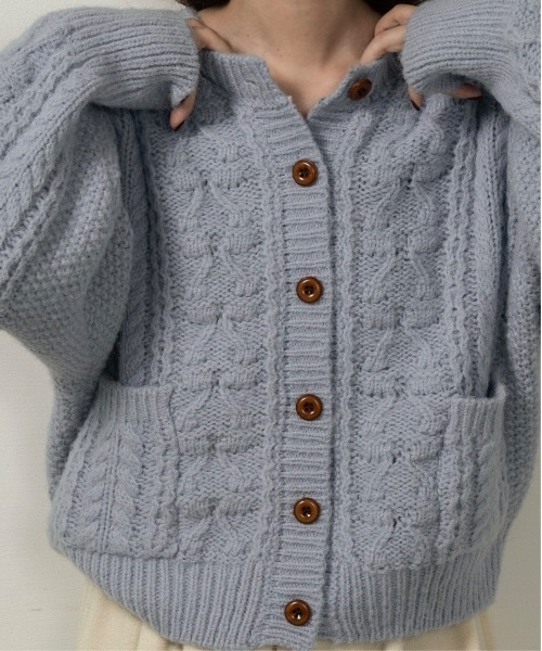 lawgy（ラウジー） カーディガン wood button like pocket cable